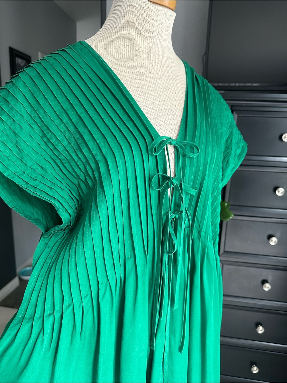 & Other Stories Maxi Dress Emerald Green Pleated V‑Neck size large - Picture 5 of 16